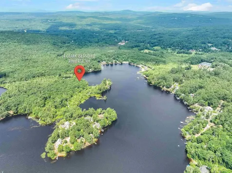 4 Clark Island Road Amherst NH 03031