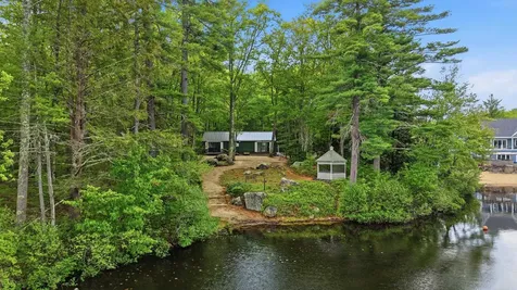 4 Clark Island Road Amherst NH 03031