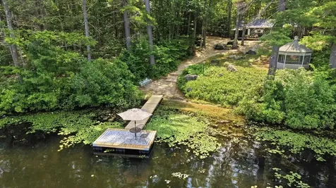 4 Clark Island Road Amherst NH 03031