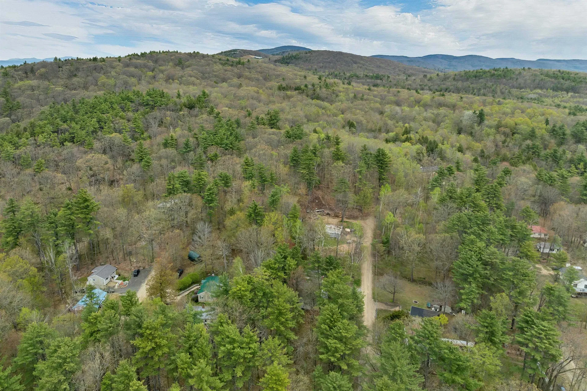21 Grape Avenue Gilmanton NH 03237