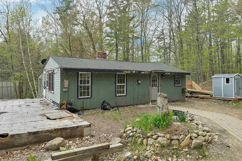 21 Grape Avenue Gilmanton NH 03237