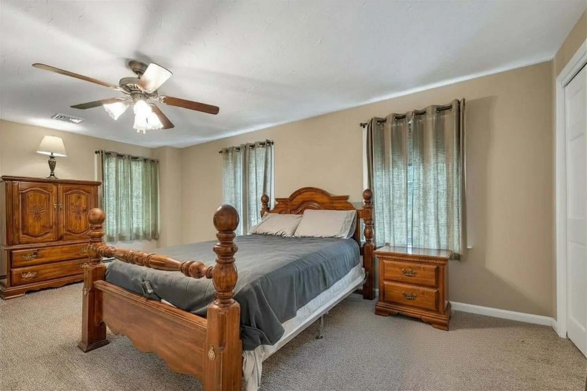 73 Evergreen Avenue Franklin NH 03235