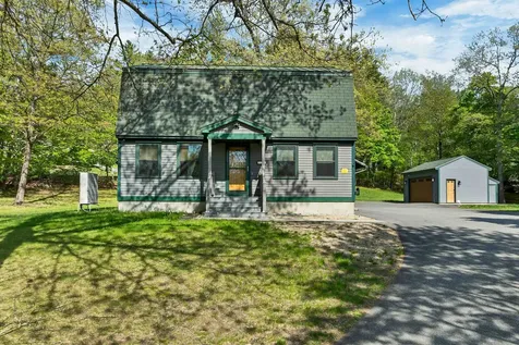 73 Evergreen Avenue Franklin NH 03235