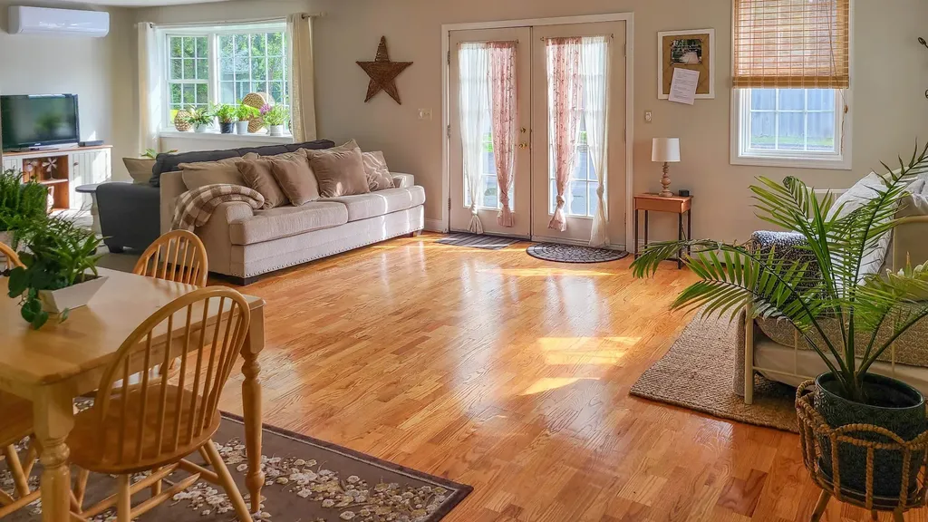 96 Lafayette Road Hampton Falls NH 03844