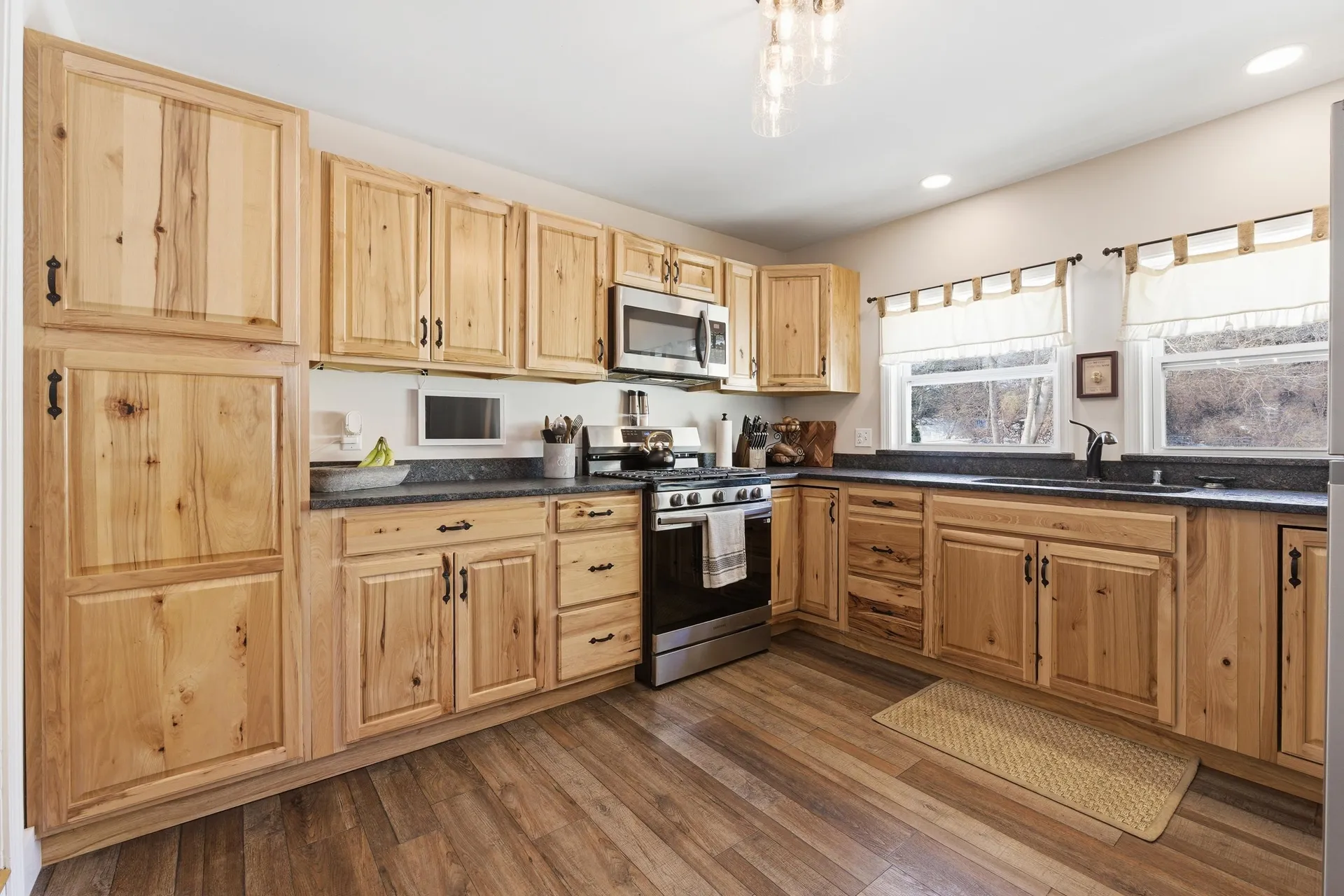 96 Lafayette Road Hampton Falls NH 03844