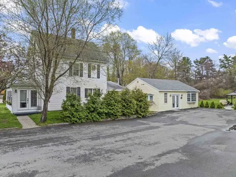 96 Lafayette Road Hampton Falls NH 03844