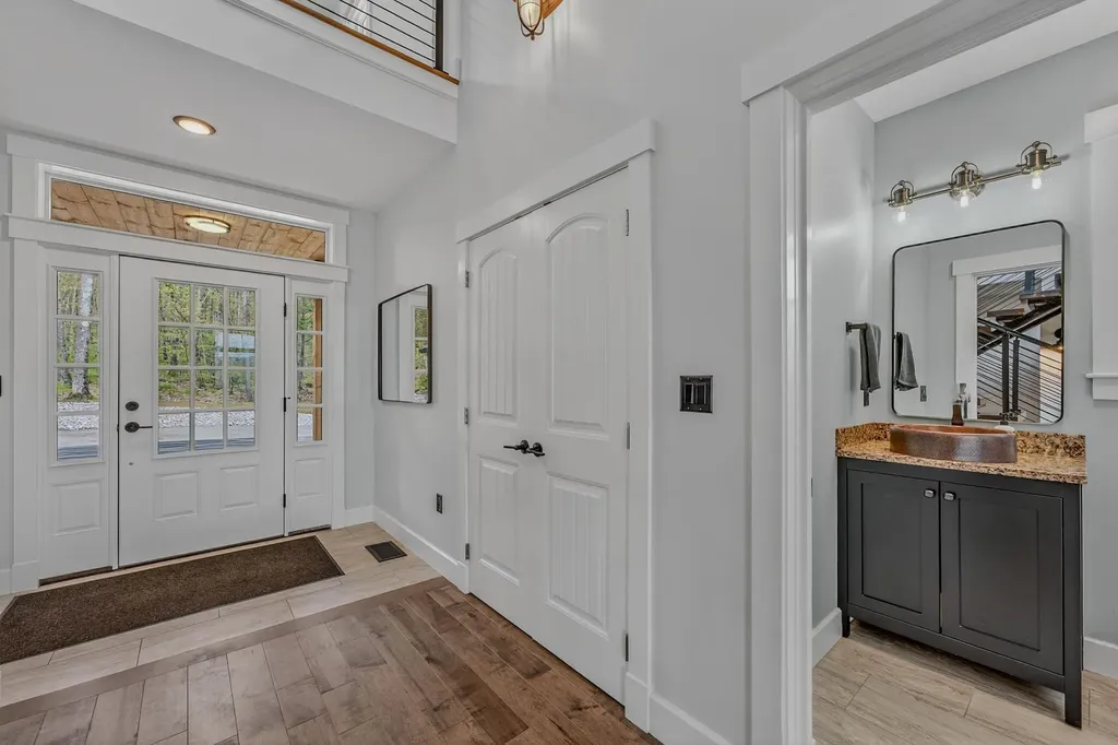 85 Shepard Hill Road Holderness NH 03245