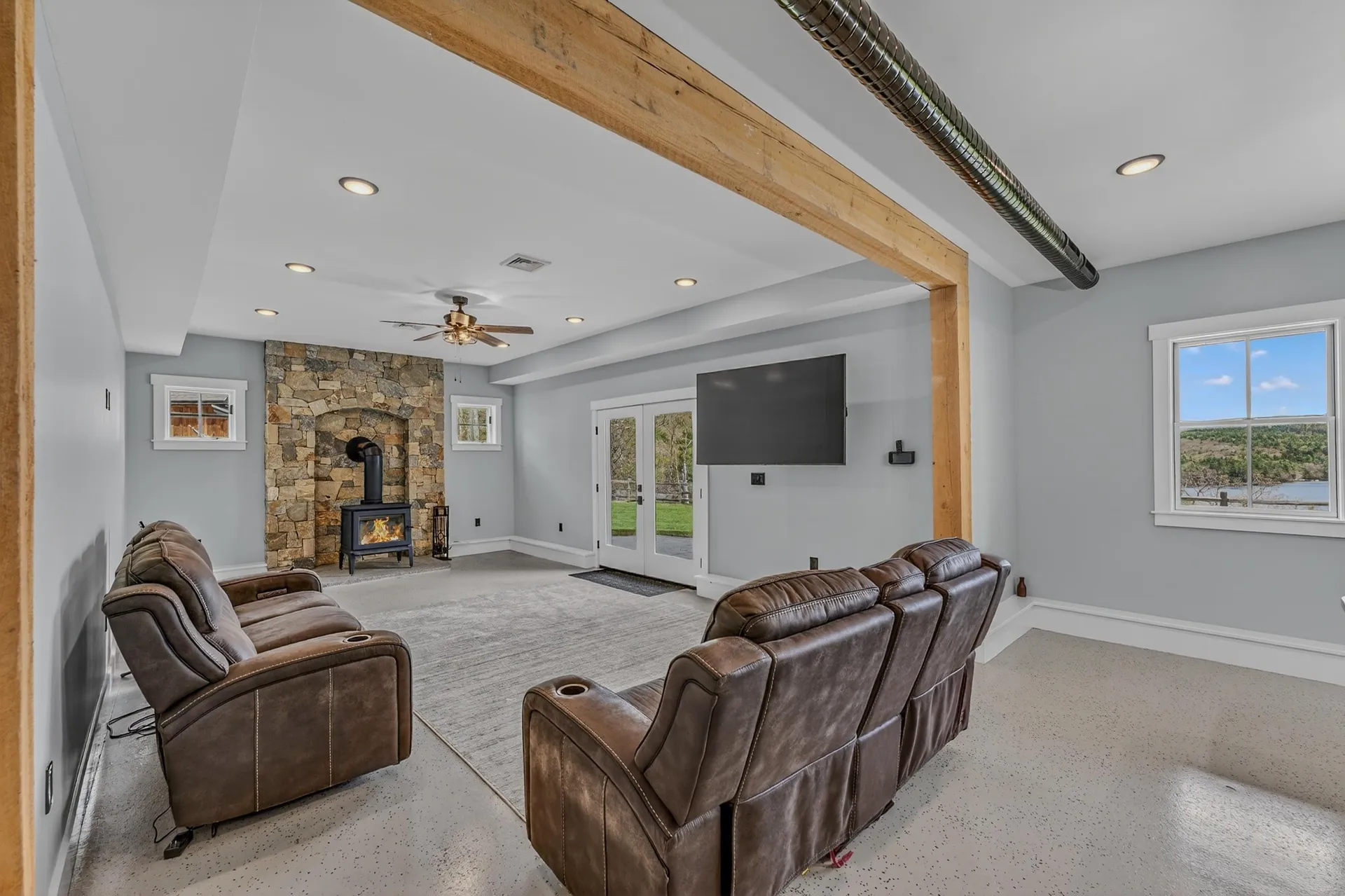 85 Shepard Hill Road Holderness NH 03245