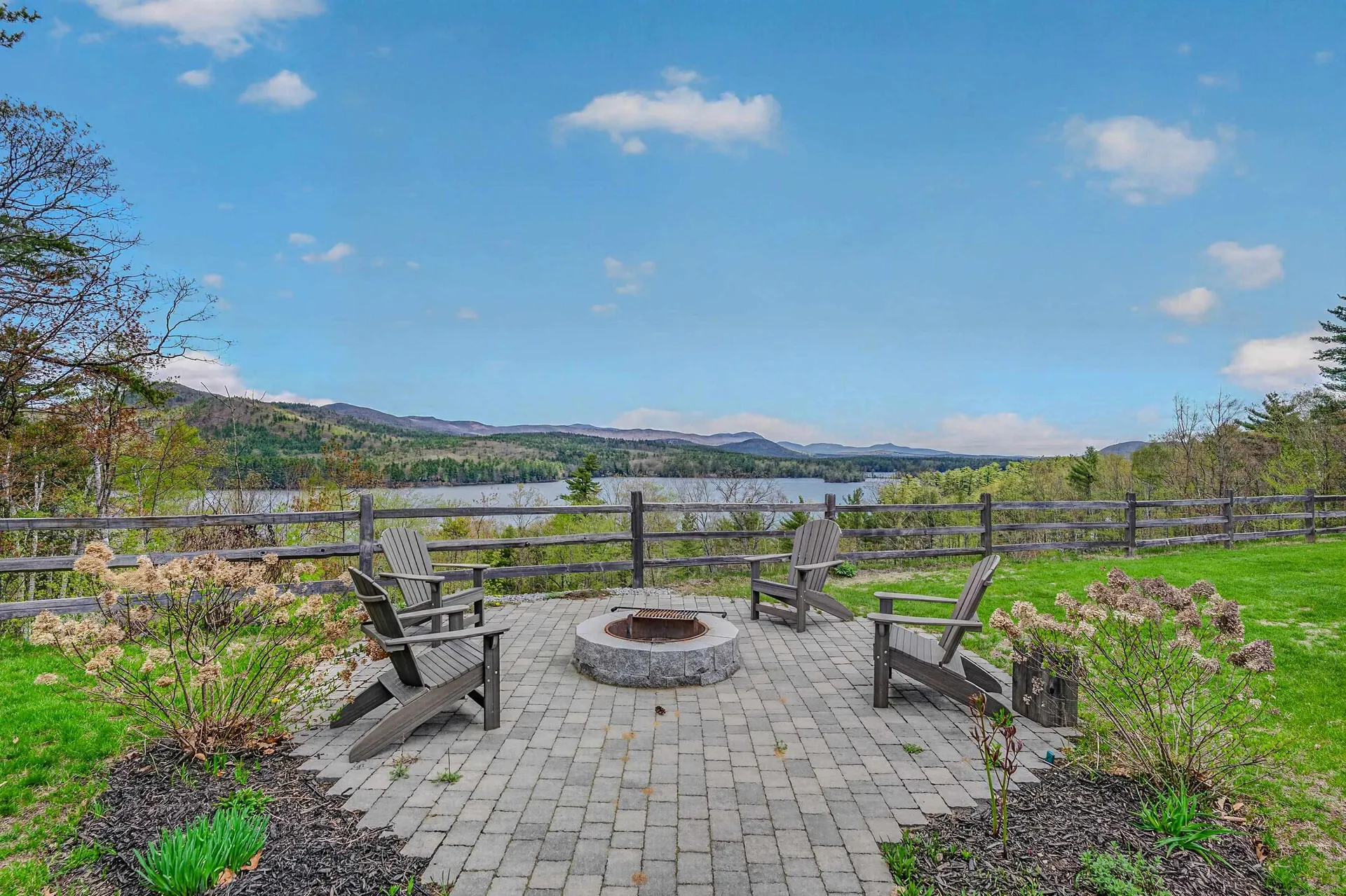 85 Shepard Hill Road Holderness NH 03245