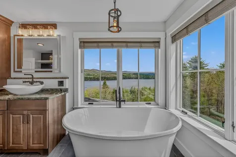 85 Shepard Hill Road Holderness NH 03245