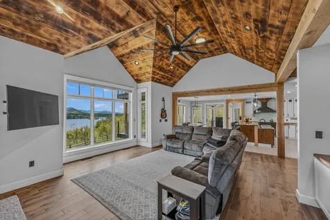 85 Shepard Hill Road Holderness NH 03245