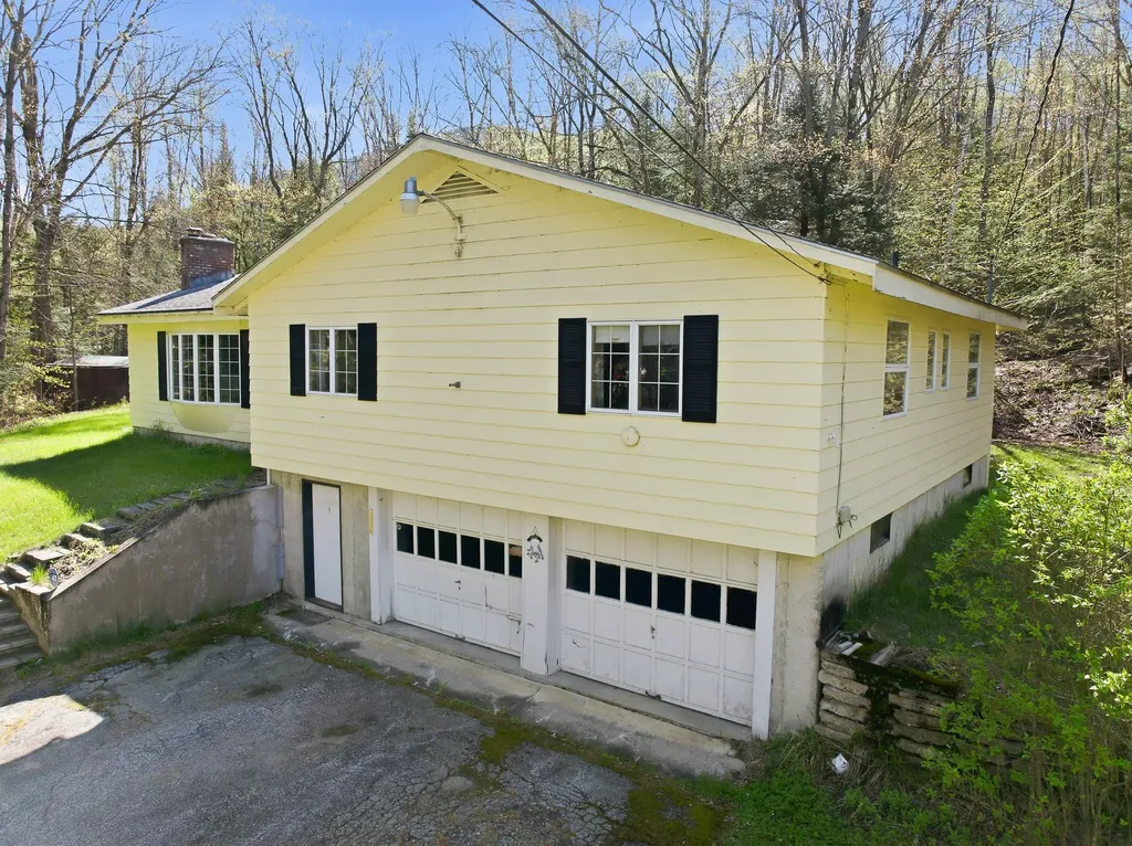 413 Lancaster Road Northumberland NH 03582