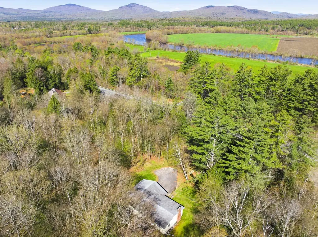 413 Lancaster Road Northumberland NH 03582