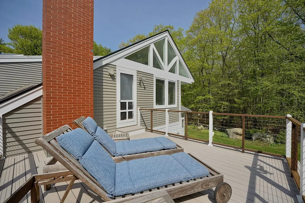 143 Mill Road North Hampton NH 03862
