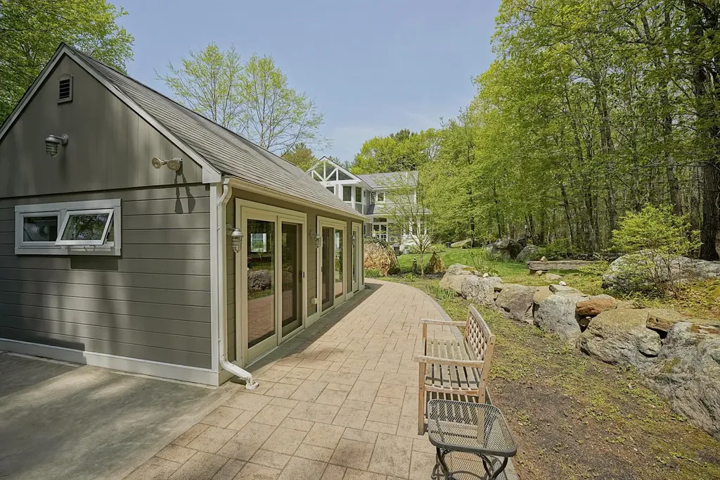 143 Mill Road North Hampton NH 03862
