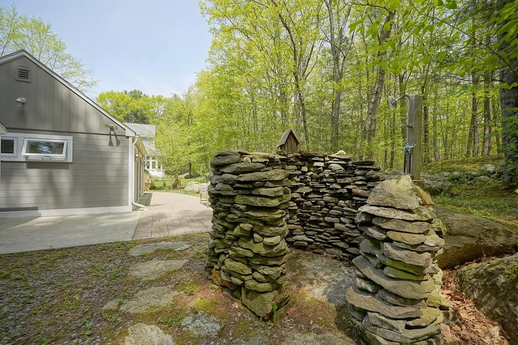 143 Mill Road North Hampton NH 03862