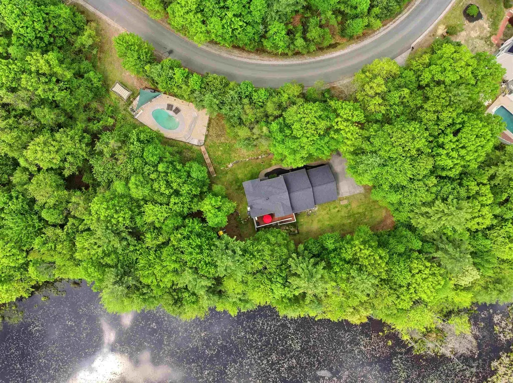 10 Ellison Drive Bedford NH 03110
