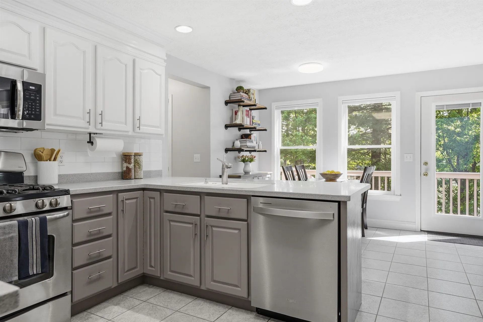 10 Ellison Drive Bedford NH 03110
