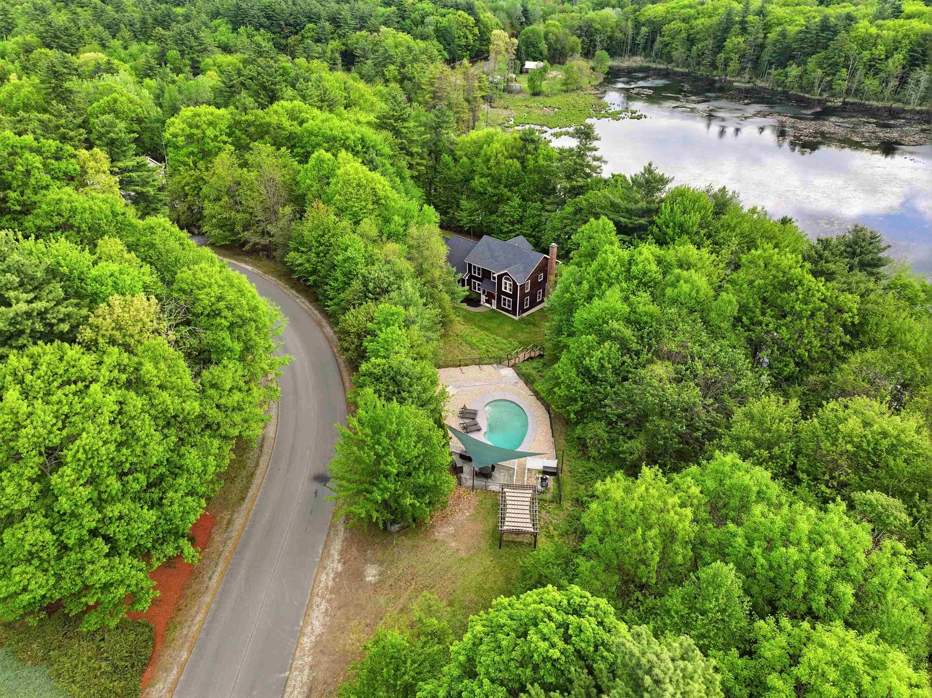 10 Ellison Drive Bedford NH 03110