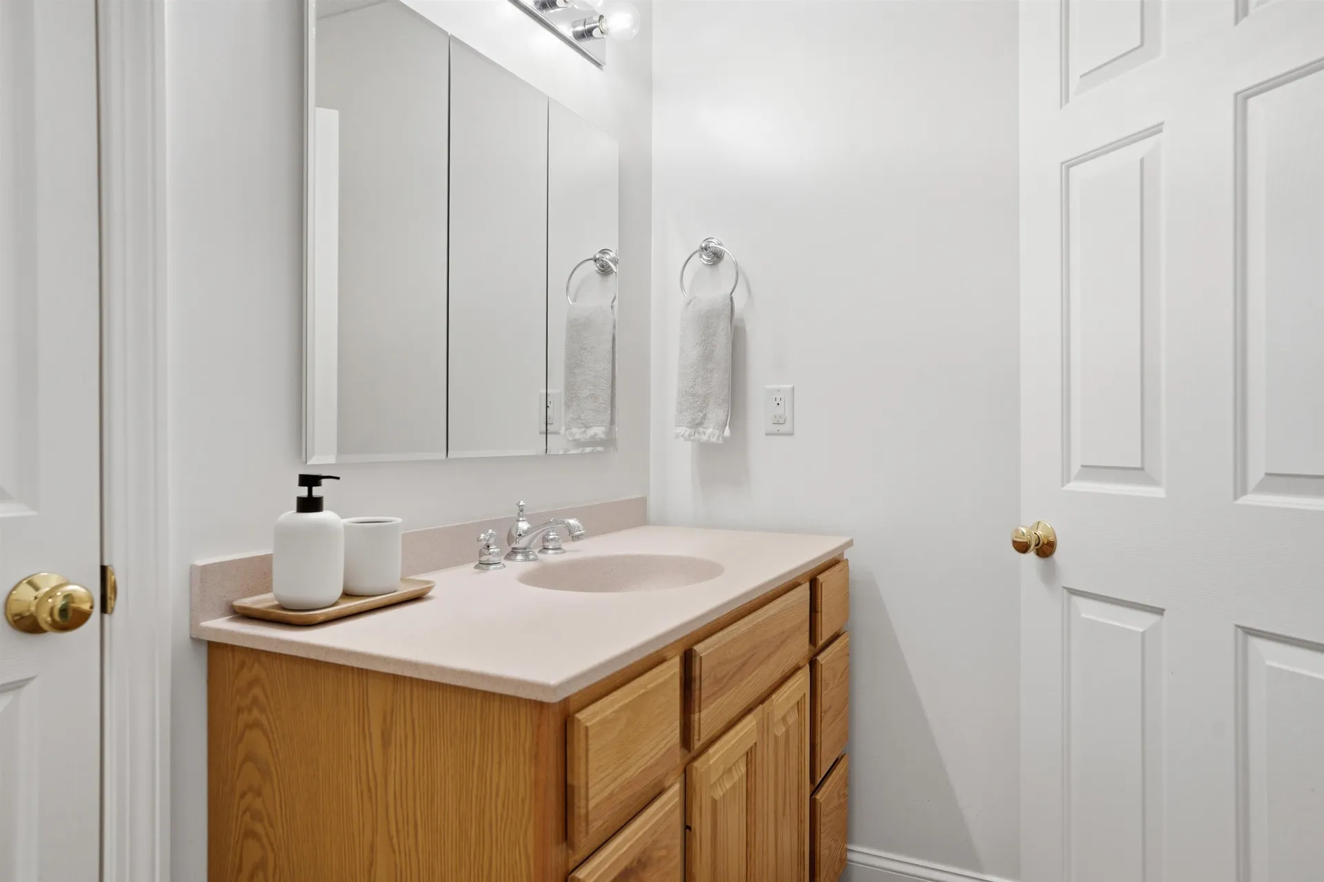 10 Ellison Drive Bedford NH 03110