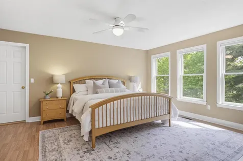 10 Ellison Drive Bedford NH 03110