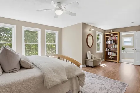 10 Ellison Drive Bedford NH 03110