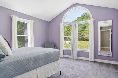 10 Ellison Drive Bedford NH 03110