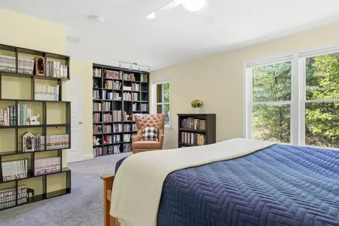10 Ellison Drive Bedford NH 03110
