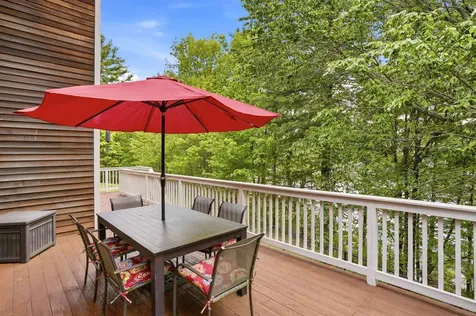 10 Ellison Drive Bedford NH 03110