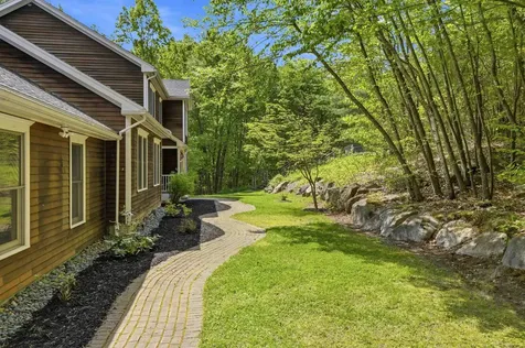 10 Ellison Drive Bedford NH 03110