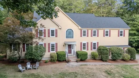 18 Nottingham Road Windham NH 03087