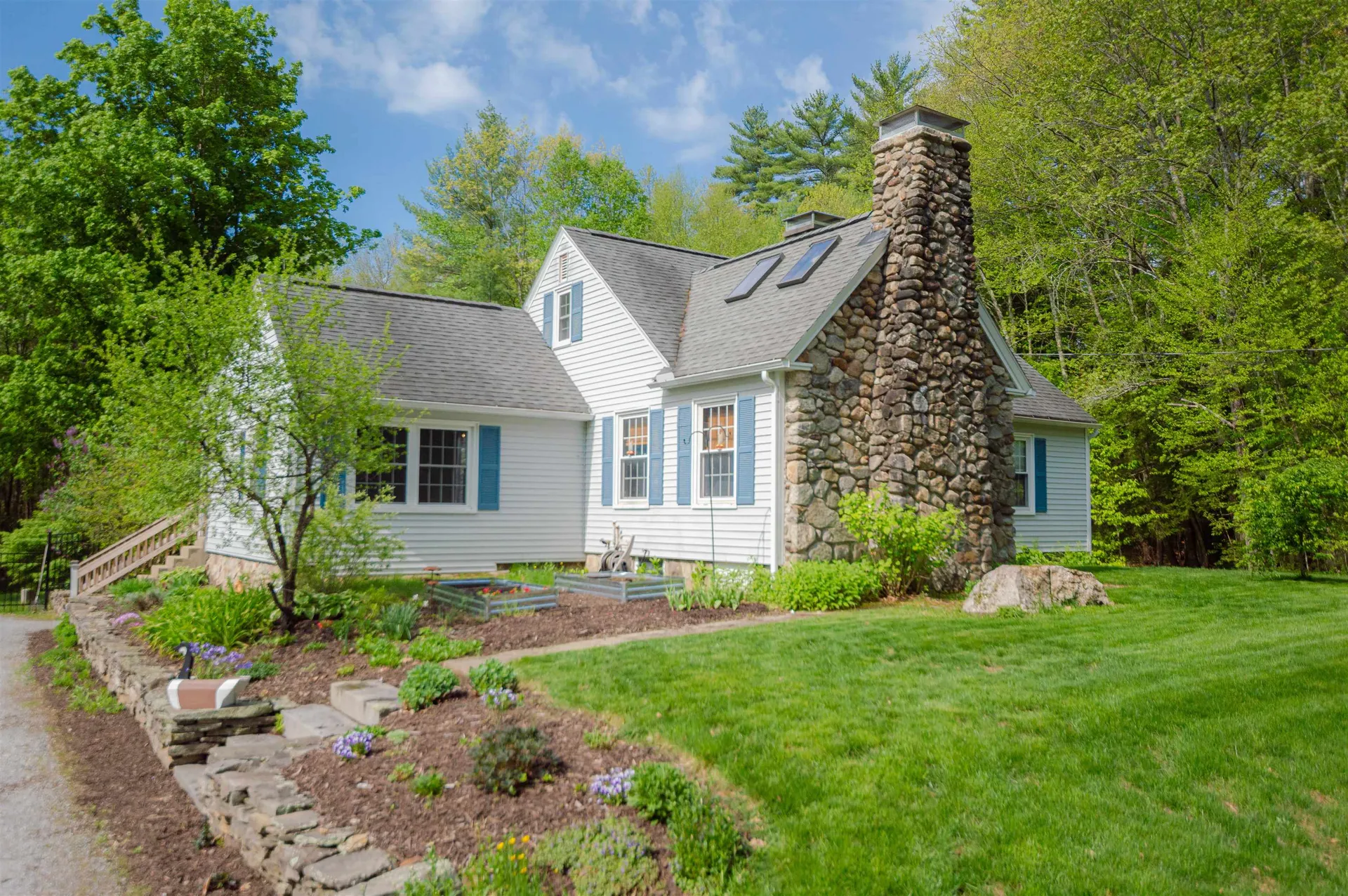 1038 Farrington Corner Road Hopkinton NH 03229
