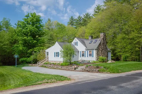 1038 Farrington Corner Road Hopkinton NH 03229