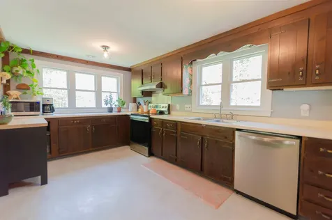 1038 Farrington Corner Road Hopkinton NH 03229