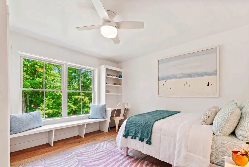 203 Bunker Road New London NH 03257