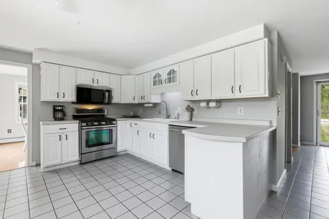 30 Tirrell Road Bedford NH 03110
