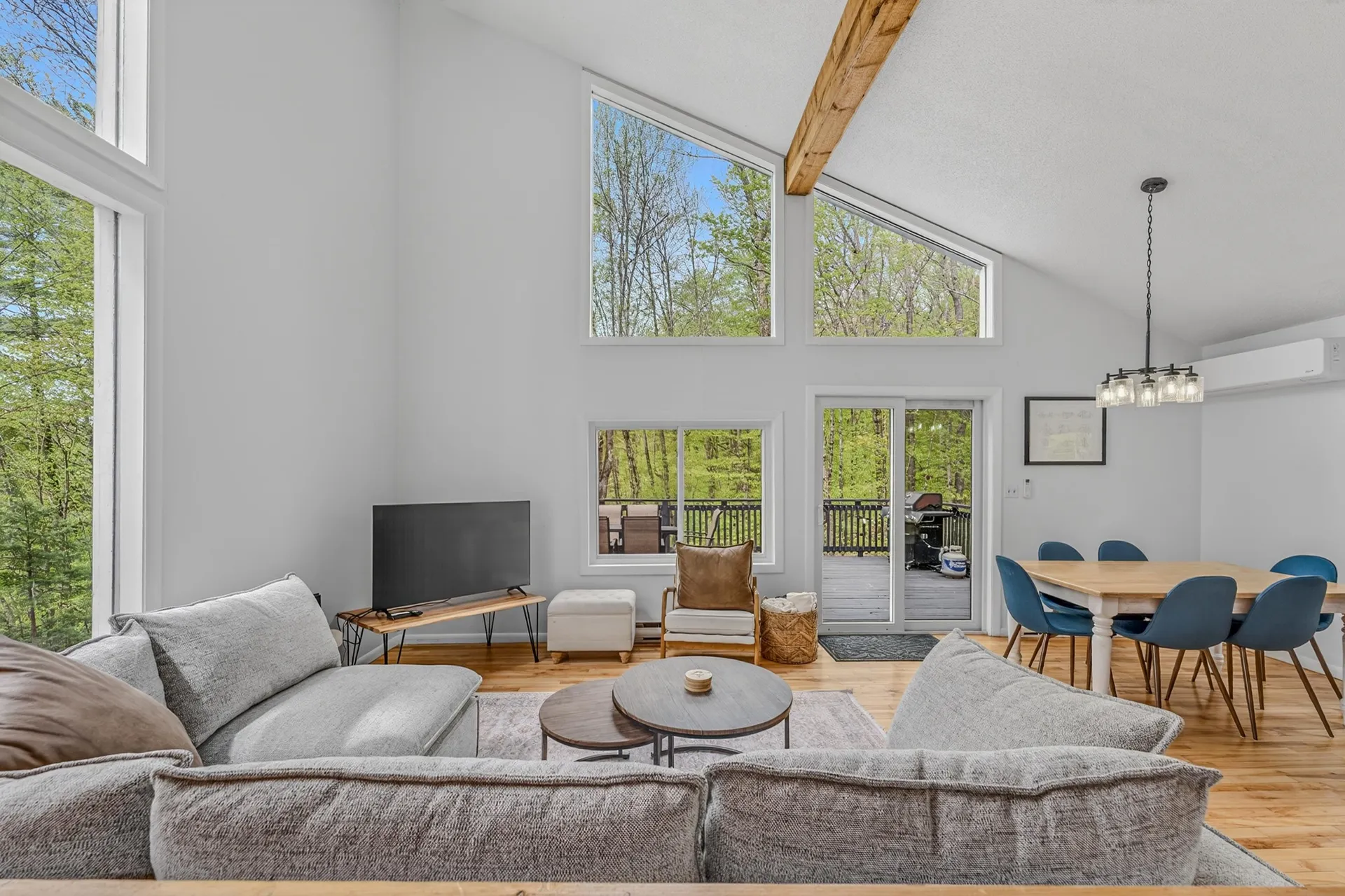 5 Bell Valley Road Campton NH 03223