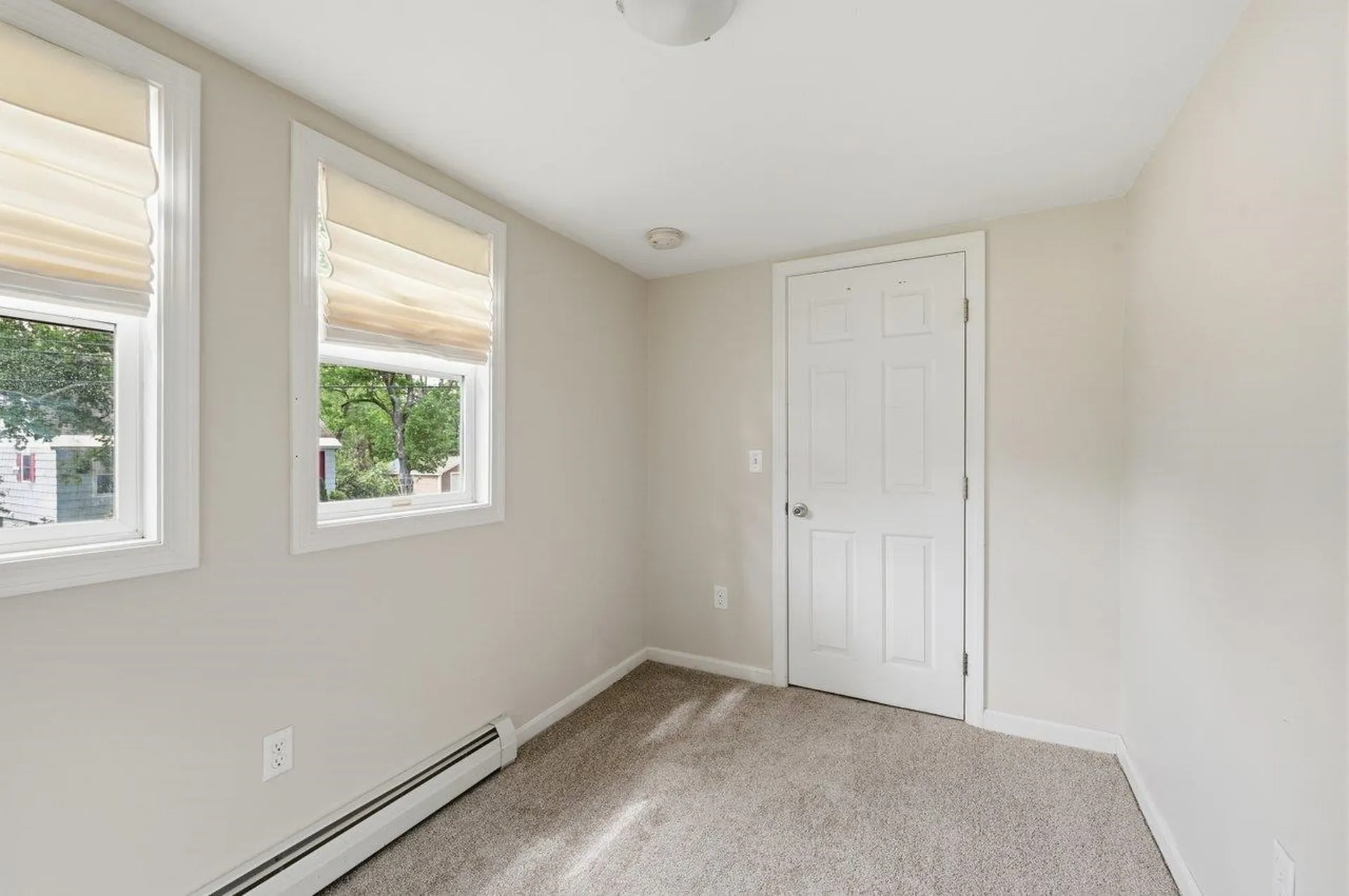 8 Harding Street Rochester NH 03867
