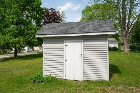 8 Harding Street Rochester NH 03867