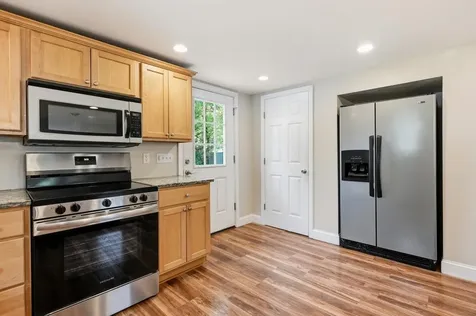 8 Harding Street Rochester NH 03867