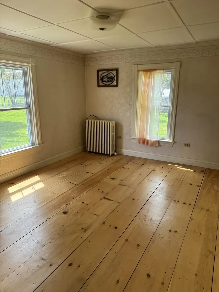 58 Hamilton Place Extension Richford VT 05476