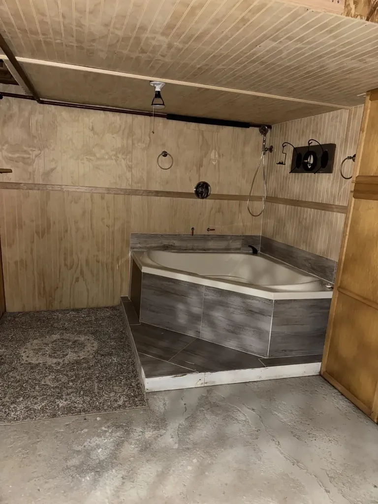 58 Hamilton Place Extension Richford VT 05476
