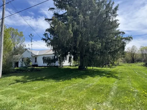 58 Hamilton Place Extension Richford VT 05476