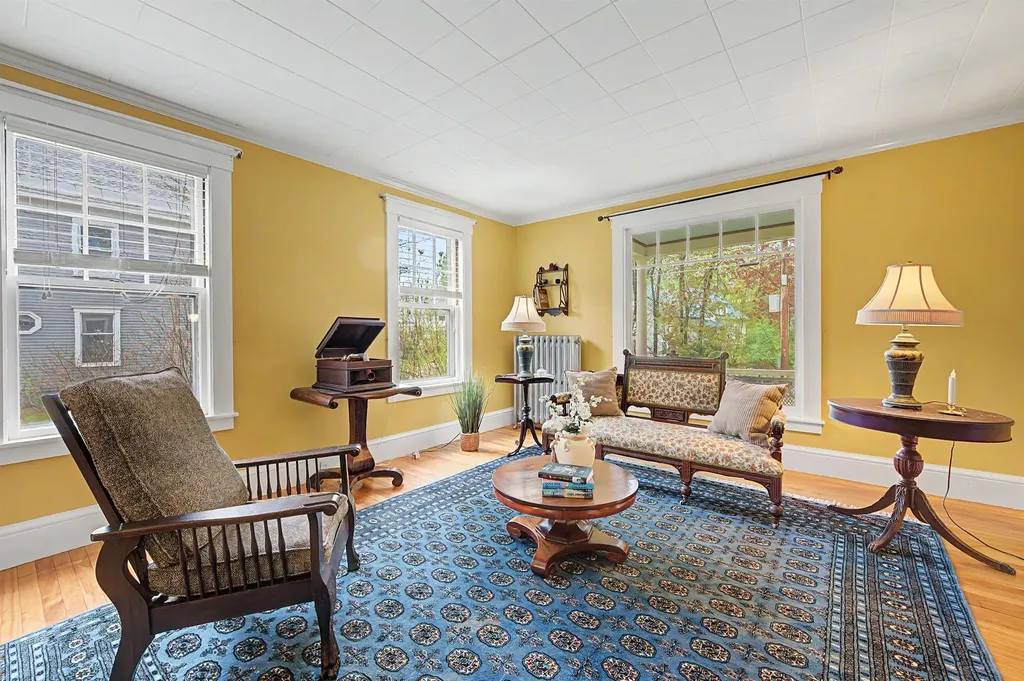 85 Cheney Street Newport NH 03773