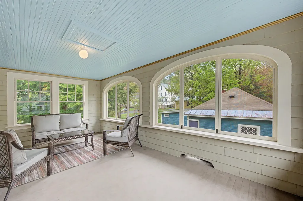 85 Cheney Street Newport NH 03773