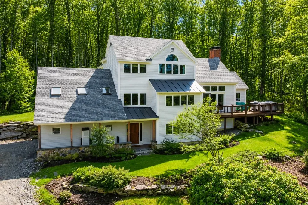 153 High Meadow Road Winhall VT 05340