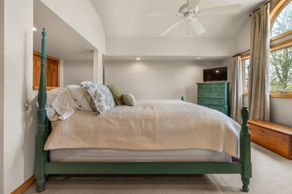 153 High Meadow Road Winhall VT 05340