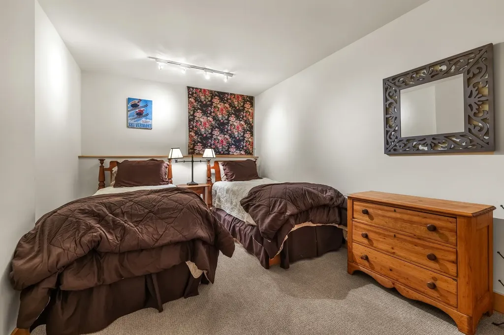 153 High Meadow Road Winhall VT 05340