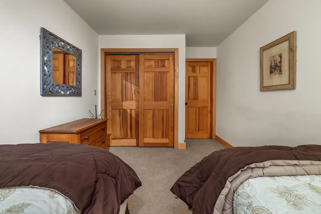 153 High Meadow Road Winhall VT 05340