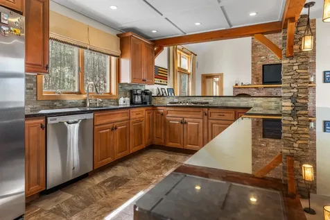 153 High Meadow Road Winhall VT 05340